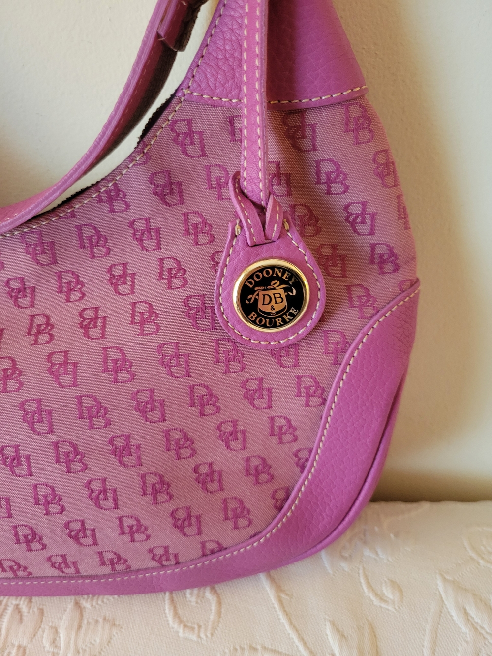 Dooney & Bourke Spring Fuschia Signature Bag. - Picture 2 of 7